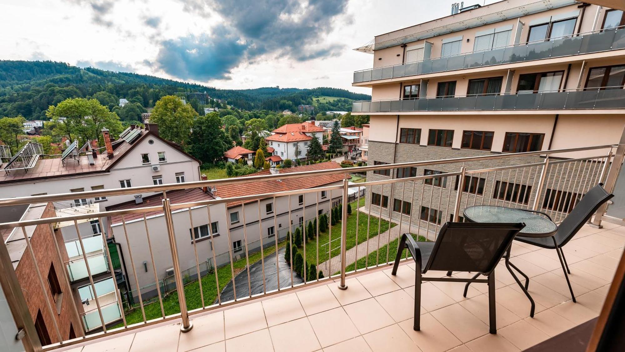 Apartamenty Sun & Snow Zielony Zdroj Krynica Exterior foto